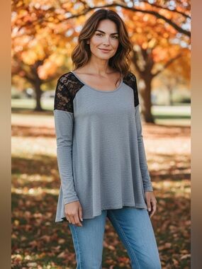 Massini Gray Long-Sleeve Top with Black Lace Shoulders